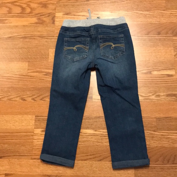 TWO pairs of simply low Pedal Justice jeans. - Picture 7 of 7